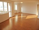 ПРОДАДЕН!Тристаен апартамент в кв. Бриз -МОРСКА ГЛЕДКА 